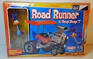Platts Road Runner & The Beep Beep T Plastic MPC718 Looney Tunes SEALED