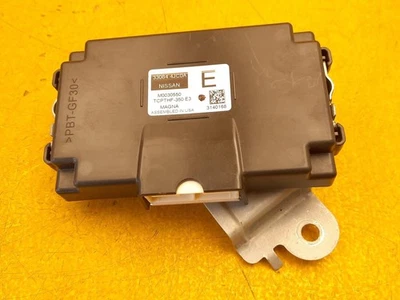 Nissan NAVARA NP300 D23 Modulo Centralina 33084 4JC0A OE Parte originale usata - Immagine 1 di 4