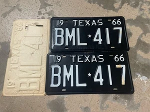 1966 TEXAS  LICENSE PLATES BML 417 - Picture 1 of 1