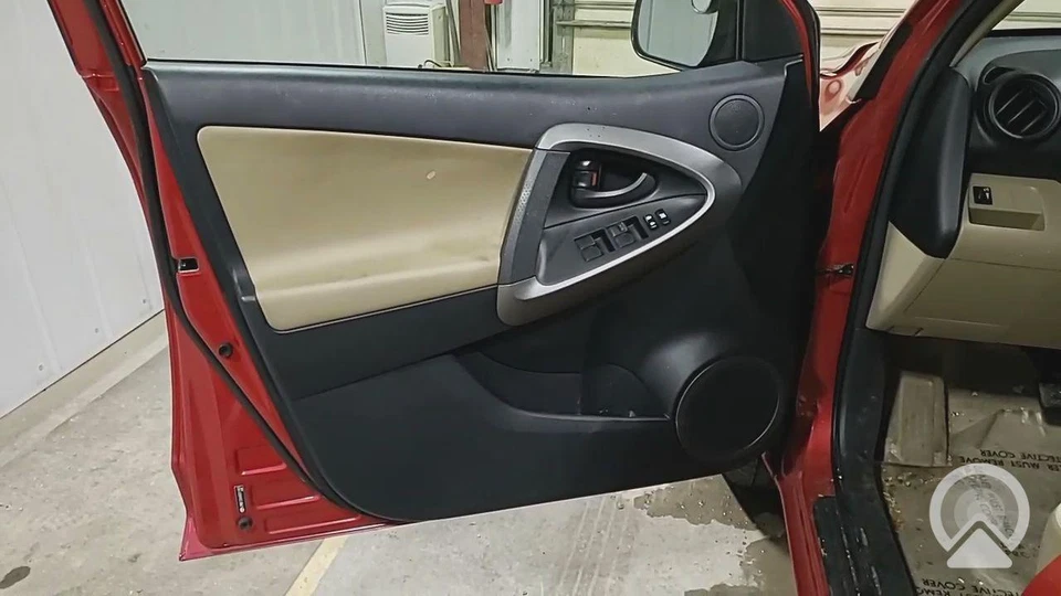 09-12 Toyota RAV4 OEM Panel de moldura interior de puerta del conductor delantero izquierdo (beige arena) Foto 1 de 1