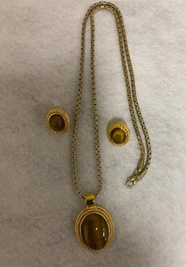 Used Roman Glass 23 1/2" " Gold Chain w/ Gold Medallion Necklace w/Post Earrings - Picture 1 of 1