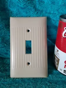 Vintage 60s Sierra Ribbed Mid Century Deco Switch Cover Wall Plate - Picture 1 of 9