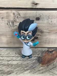 Disney PJ Masks Romeo Action Figure 3” Scientist Lab Coat Just Play Frog Box Toy - Picture 1 of 6