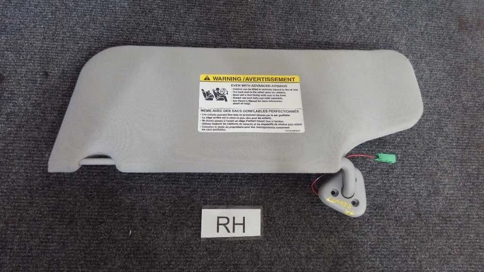 Parasol lado derecho para pasajero Mercury Montego 2005-07 *tela gris* con luz Foto 1 de 4