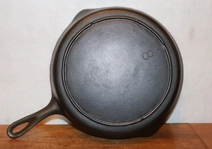 Oldtimer Lodge unmarkiert Nr. 8 mit 3 Kerben Heizring 10-1/2" Durchmesser Gusseisen Pfanne - Bild 1 von 17