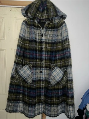STRATHTAY ORIGINALS Wool & Mohair Vintage Hooded Cape MADE IN SCOTLAND - Image 1 of 4