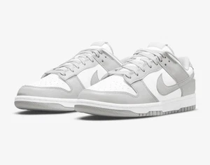 NUOVO Nike Dunk Low Retro NBY Bianco Grigio Nebbia DD1391-103 Uomo Taglia 9 - Foto 1 di 9