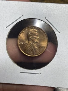 1970 - S Lincoln Cent  - Picture 1 of 4