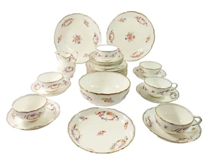 1873-1884 Minton floral pattern 4051 tea service and dessert bowls , 30 pieces - Picture 1 of 24