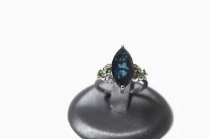 Anillo de cuarzo triplete Indicolite con placa de marquesa de diopsido cromado/SS TALLA 7 NUEVO SIN ETIQUETAS - Imagen 1 de 7