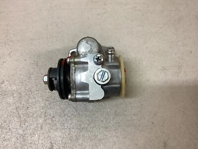 GENUINE YAMAHA PARTS - OIL PUMP ASSY. 75U7 75U7-E 1969 - 120-13101-01 - Image 1 of 4