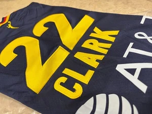 Indiana Fever Women's Large Caitlin Clark #22 Navy WNBA Nike Jersey - Picture 1 of 2