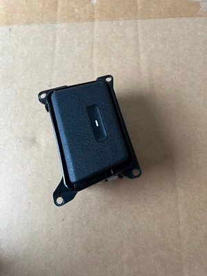 1995 1996 1997 1998 2000 2001 BMW E38 740i 740 735i 728i 730i дверной пепельница - Изображение 1 из 4