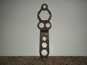 VINTAGE LECTROLITE WHEEL HUB WRENCH - Picture 1 of 9