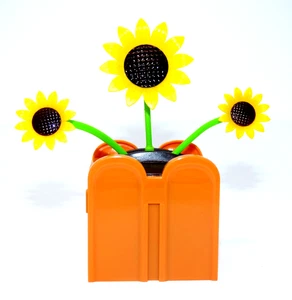 New Solar-Powered Dancing Connectables Sunflowers - Picture 1 of 1