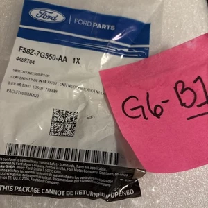 Interruptor de bloqueo de botón de palanca de cambios de sobremarcha Auto Tran NUEVO FABRICANTE DE EQUIPOS ORIGINALES F58Z7G550AA - Imagen 1 de 2