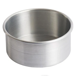 Heavy-Duty Round Aluminum Layer Cake Pan, 6" x 3" - Picture 1 of 1