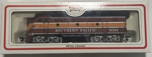 HO SCALE TRAINS MODEL POWER #6054 SOUTHERN PACIFIC LOCOMOTIVE - Picture 1 of 5