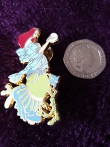 Sexy FUN  - Naked  JESSICA RABBIT  - PIN BADGE NEW  - Picture 1 of 1