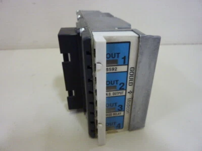Relé de salida MODICON B592 usado #51534 Foto 1 de 3