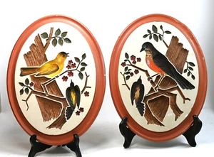Par de placas de pared de tiza para pájaros de los años 60 | Robin y jilguero | Patrimonio de arte moderno - Imagen 1 de 10