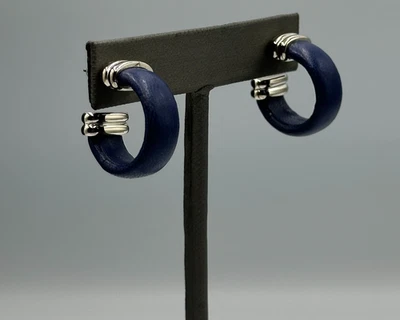 Joan Rivers 环状耳环银色蓝色皮革柱厚穿孔 0.50 — 第 1/4 张图片