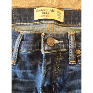 Abercrombie Kids Slim Straight Jeans Dark Wash Denim Size 13/14 - Picture 1 of 6