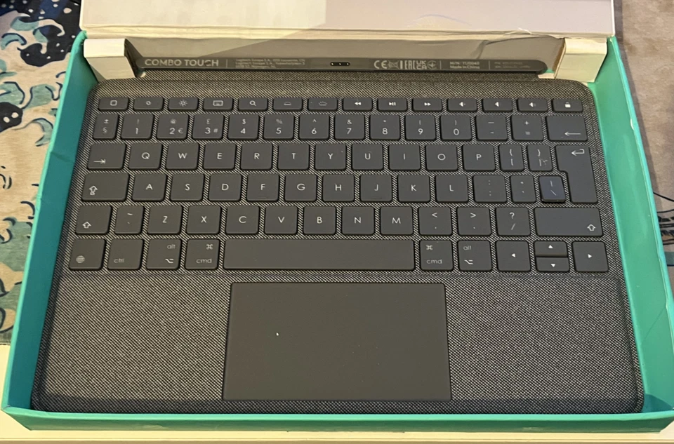 Logitech Combo Touch YU0040 Detachable Keyboard Case - PARTS - Image 1 of 4