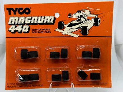 12x TYCO/Mattel rueda trasera/neumático 440 Magnum y 440-X2 tarjeta completa sellada de fábrica sin usar, en caja Foto 1 de 2