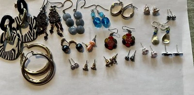 Lot of 18 Pairs Pierced Earrings Posts Dangles Hoops - Image 1 of 4