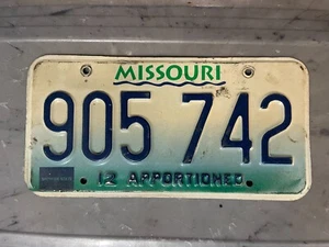 Camión distribuido Missouri matrícula 905 742 12 - Imagen 1 de 1