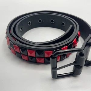 Punk Nieten Gürtel 2-reihig Pyramide Emo Stud PU Rock Goth Szene Nieten rot pink schwarz - Bild 1 von 11