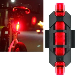 LUCE BICI A 5 LED ROSSO FANALE FARETTO FANALINO POSTERIORE USB WATERPROOF - Foto 1 di 8