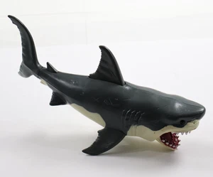 Weißer Haimaul bewegt sich auf und ab Kunststofffigur Ozean Leben Spielzeug 10 Zoll - Bild 1 von 6