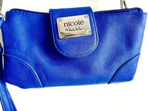 Nicole Miller Armband/Crossbody, Top Zustand, hellblau, 5 Fächer - Bild 1 von 7