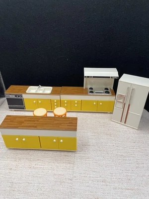 TOMY lundby-scale kitchen w rare kitchen island and stools - Image 1 of 4