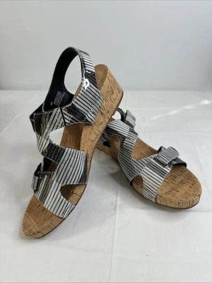 VANELI Mujer Burlie Blanco y Negro Pila Patente Sandalia Zapato Talla 9 M - Nuevo Foto 1 de 4