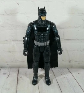 Batman 12" Justice League di Steppenwolf Pack FGG85 DC Mattel 2016 con occhiali - Foto 1 di 12