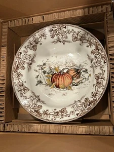 Williams Sonoma Plymouth Pumpkin Large Serving Bowl NEW 2024 - Picture 1 of 3