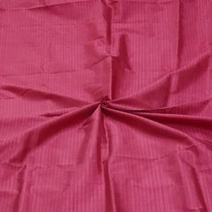 Vintage Magenta Pink 100% Pure Silk Handloom Sari Remnant 5YD Craft Fabric Scrap - Picture 1 of 4
