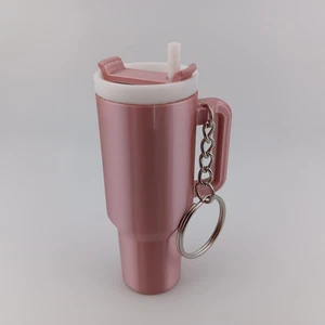 Llavero impreso en 3D - Taza para beber con tapa atornillada - 3" - Rosa - Imagen 1 de 4