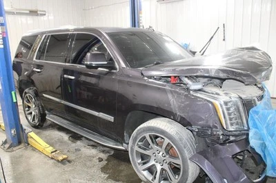 2015 Cadillac Escalade Rear Axle 4WD 3.23 Ratio Used 72000 Miles C25271 - Image 1 of 4