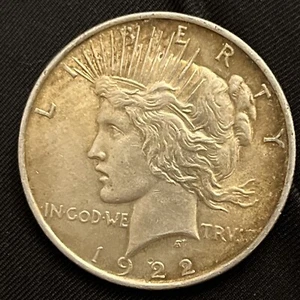 GEM BU 1922-P PEACE DOLLAR UNC WITH  GOLD TONING B10 - Picture 1 of 2