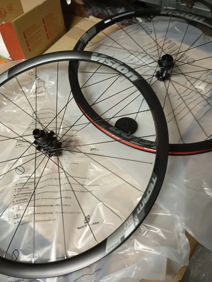 Vision  Coppia ruote gravel / strada Team 30 TC centerlock Sram XDR - Immagine 1 di 4