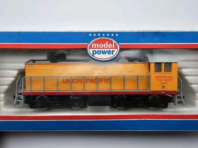 Ho Scale Union Pacific  Locomotive  MP6833 Alco 1000 - Image 1 of 4