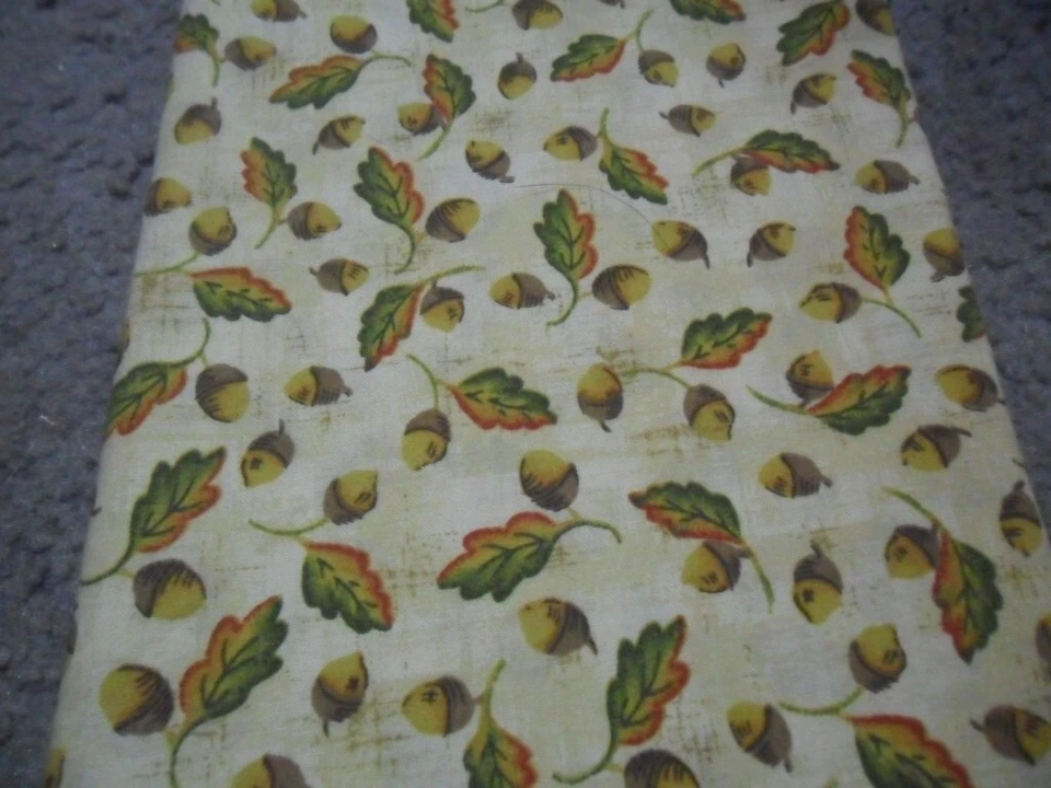 QUILTING SEWING FABRIC UNWASHED SIGNATURE CLASSICS ACORNS LEAVES - Image 1 of 1