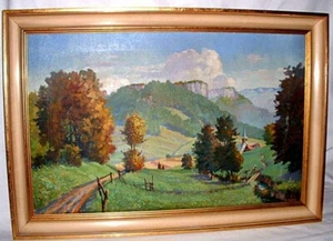 Dipinto ad olio ~ con lastra di pietra e nella valle la strada per la chiesa di montagna ~ firmato K. MAYER - Foto 1 di 7