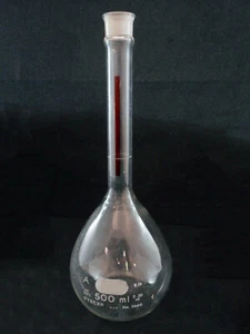 PYREX 5660 500mL VOLUMETRIC FLASK WITH LIFETIME RED GRADUATION LINE NO STOPPER - Picture 1 of 4