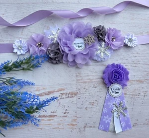 Conjunto de cinturón de faja de maternidad de copo de nieve lavanda y prendedor de papá para ser - Imagen 1 de 3