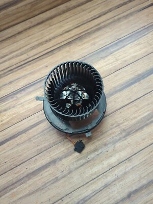 2006-2014 Volkswagen CC Eos Golf Passat BLower Motor Assembly 3C1820015AA OEM - Image 1 of 4